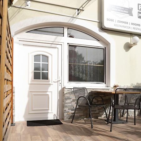 Gostisce Pri Dveh Petelinih Hotel Блед Екстериор снимка