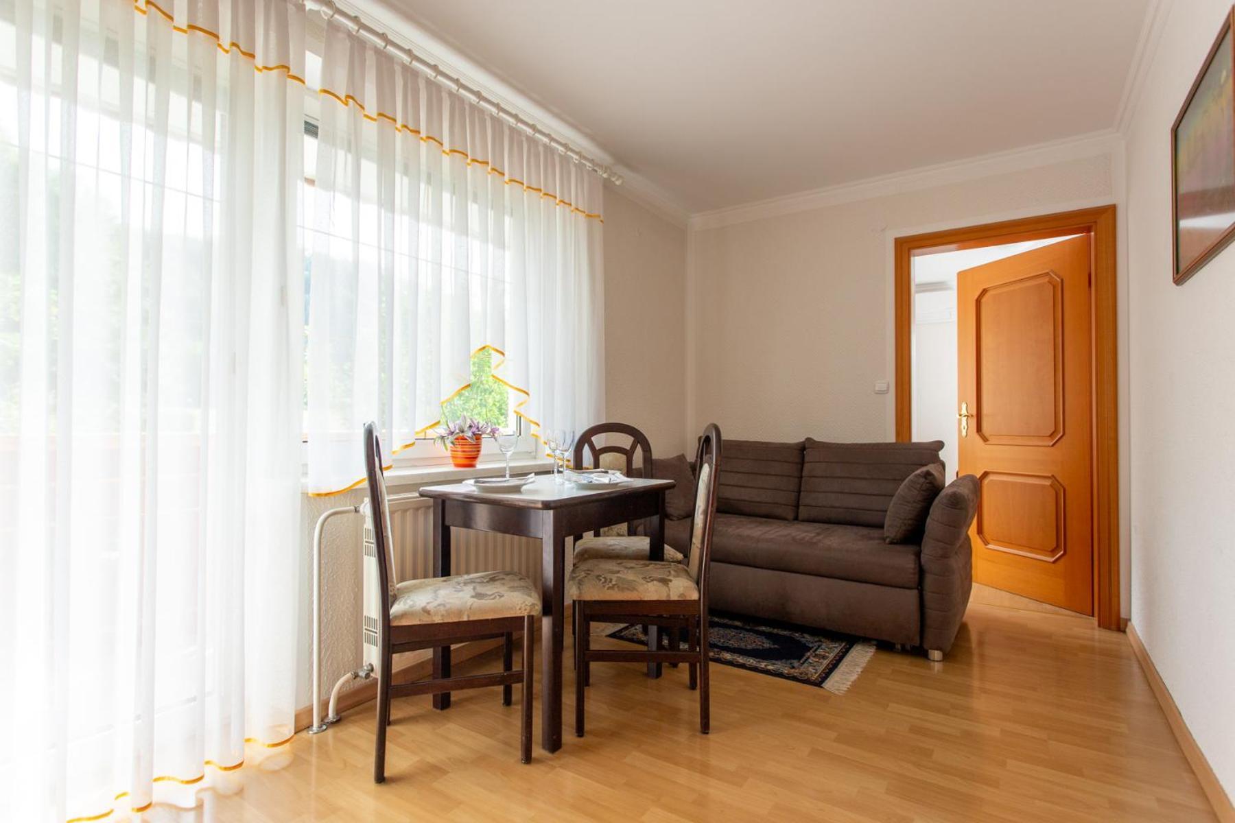 Gostisce Pri Dveh Petelinih Hotel Блед Екстериор снимка