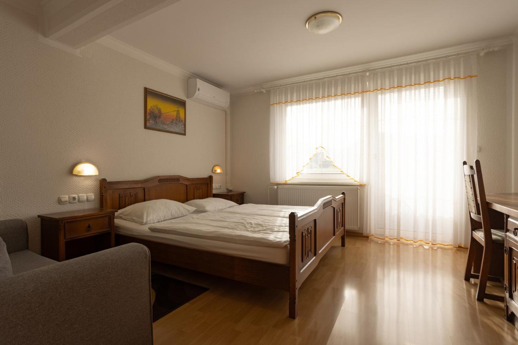 Gostisce Pri Dveh Petelinih Hotel Блед Стая снимка