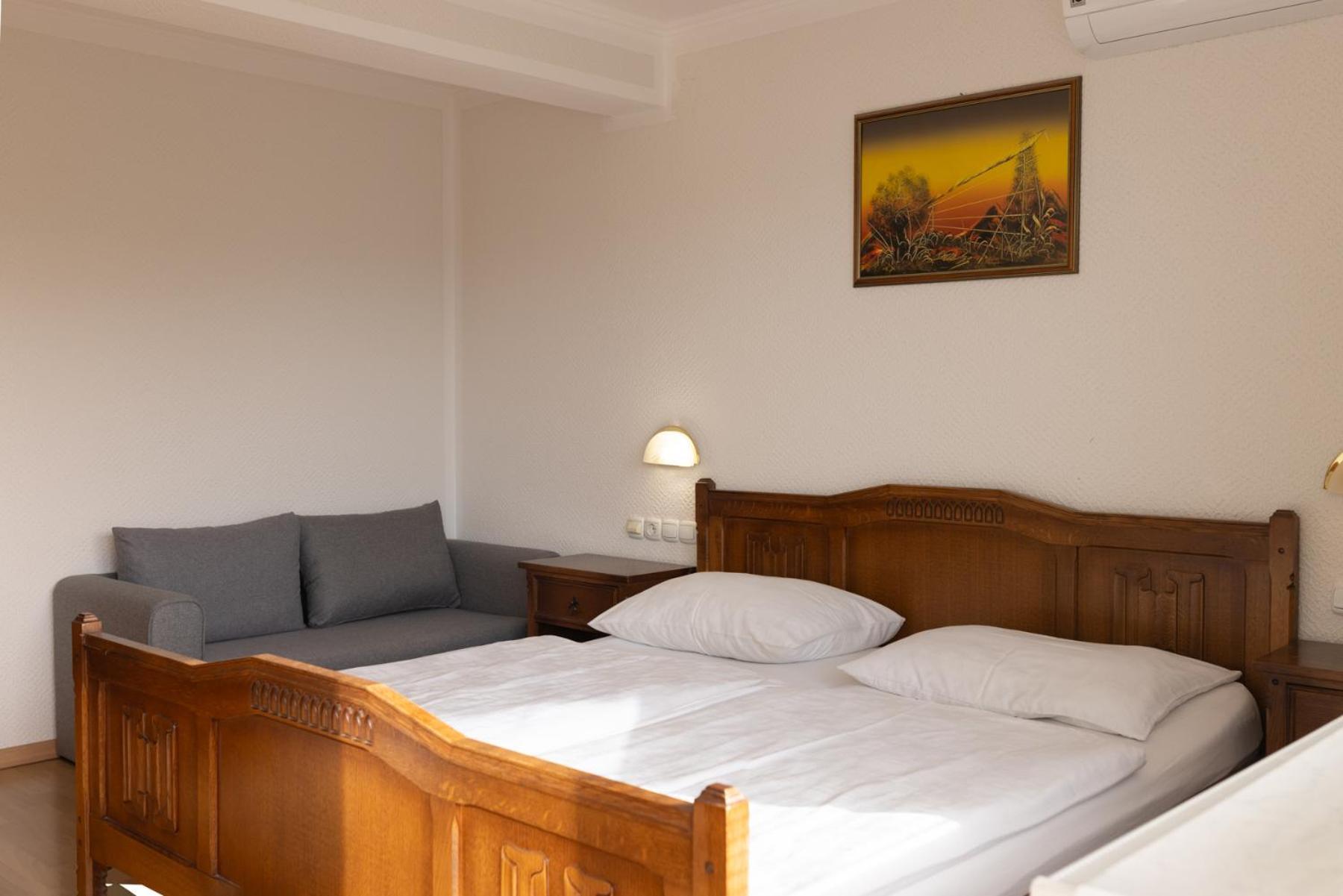 Gostisce Pri Dveh Petelinih Hotel Блед Екстериор снимка