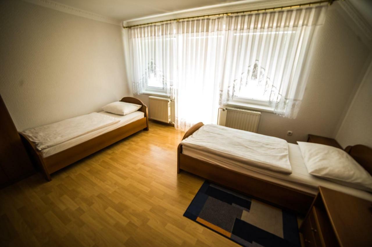 Gostisce Pri Dveh Petelinih Hotel Блед Екстериор снимка